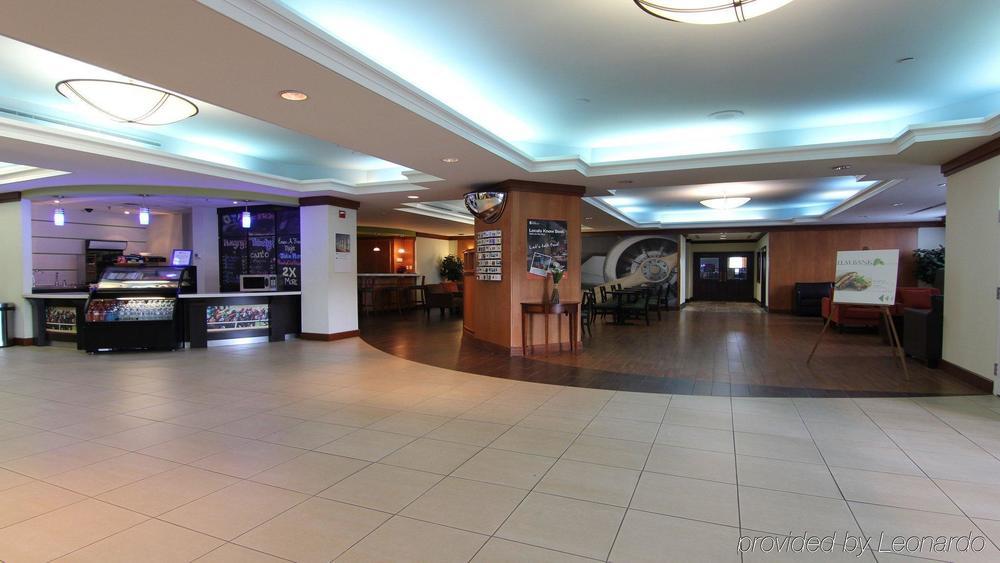 Best Western Premier Toronto Airport Carlingview Hotel Экстерьер фото